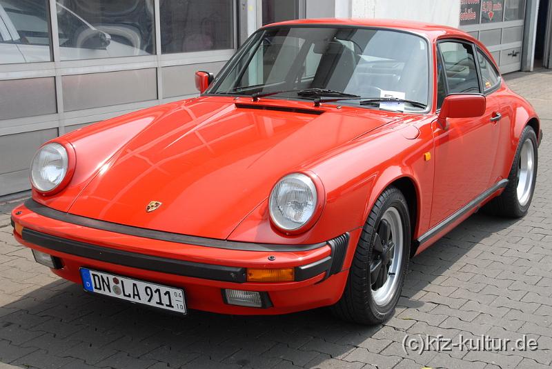 Porsche Zentrum Aachen 8809.JPG